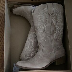 Coconuts by Matisse Tan Cowboy Boots